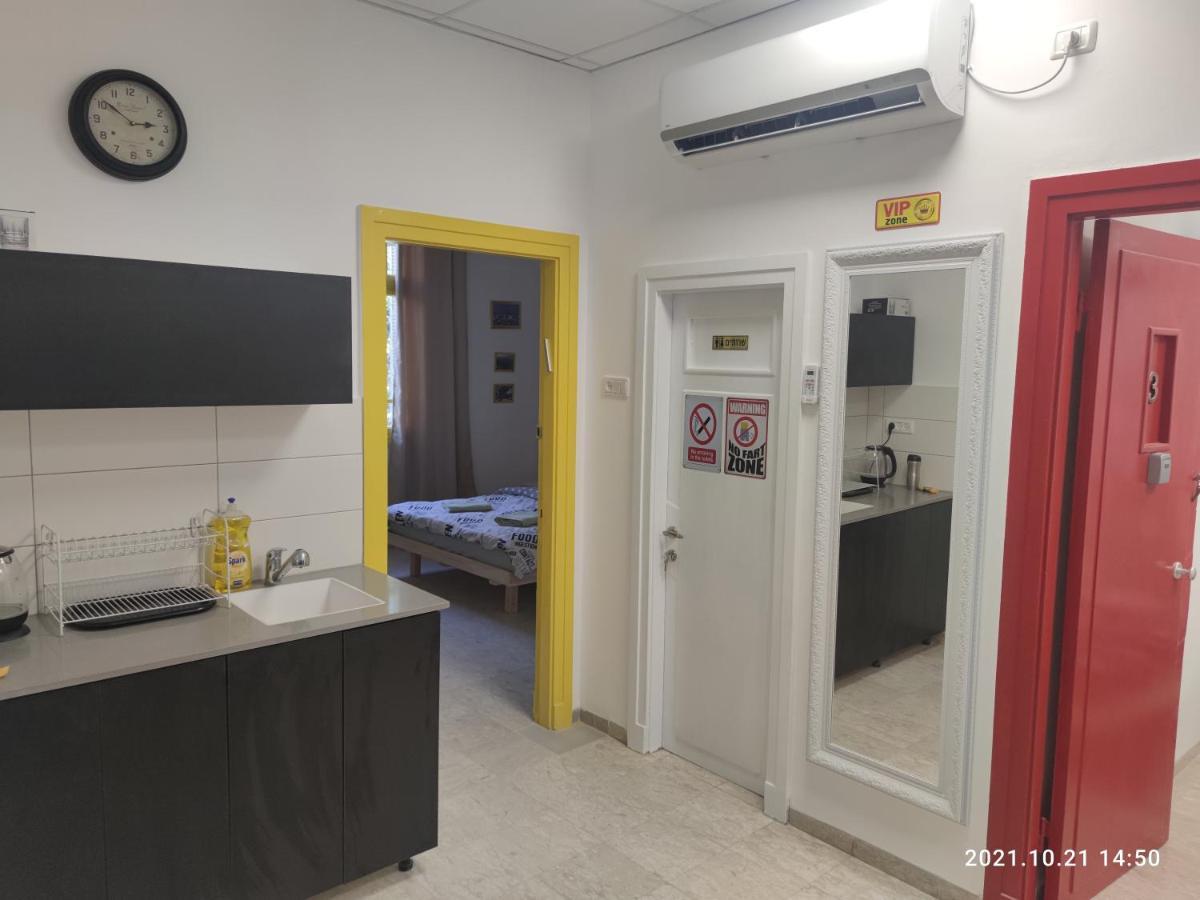 חיפה Apartment Comfy - For A Quiet, Family Holiday Without Parties מראה חיצוני תמונה