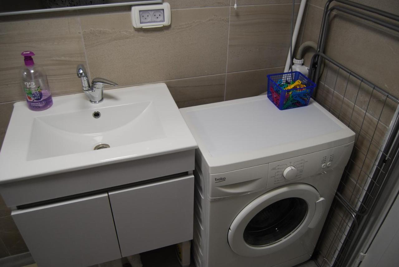 חיפה Apartment Comfy - For A Quiet, Family Holiday Without Parties מראה חיצוני תמונה
